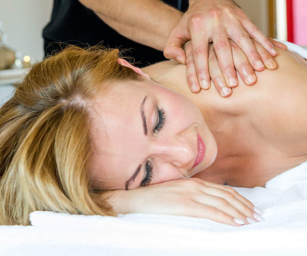 2849-Entspannung-Massage-Wohlfuehlen.jpg